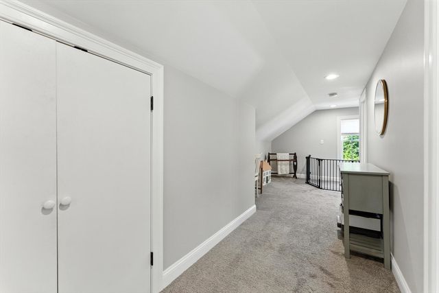 55 James St, Agawam, MA 01030