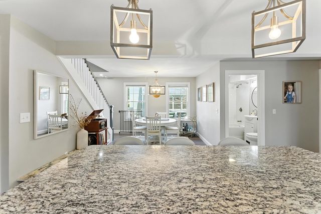 55 James St, Agawam, MA 01030