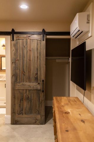 82 Circle Hook, Port O Connor, TX 77982