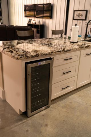 82 Circle Hook, Port O Connor, TX 77982