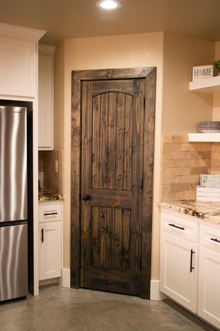 82 Circle Hook, Port O Connor, TX 77982