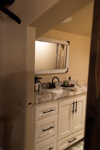 82 Circle Hook, Port O Connor, TX 77982