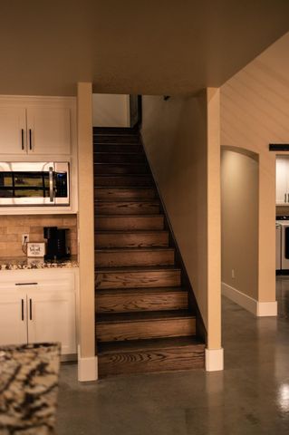 82 Circle Hook, Port O Connor, TX 77982