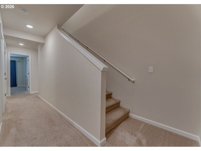 15690 Nw SNOWBUSH Ln, Portland, OR 97229