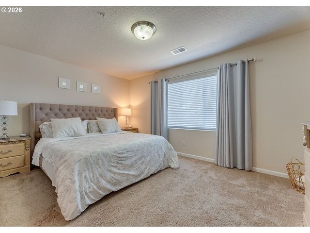 15690 Nw SNOWBUSH Ln, Portland, OR 97229