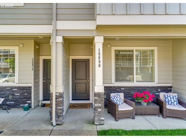 15690 Nw SNOWBUSH Ln, Portland, OR 97229