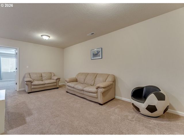 15690 Nw SNOWBUSH Ln, Portland, OR 97229