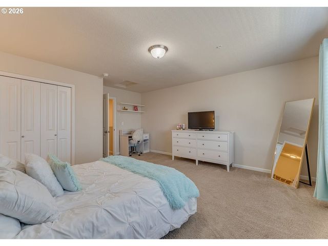 15690 Nw SNOWBUSH Ln, Portland, OR 97229