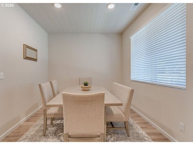 15690 Nw SNOWBUSH Ln, Portland, OR 97229