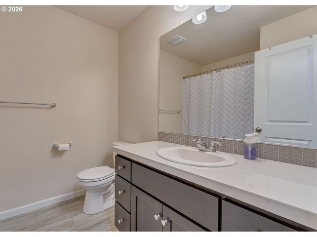 15690 Nw SNOWBUSH Ln, Portland, OR 97229