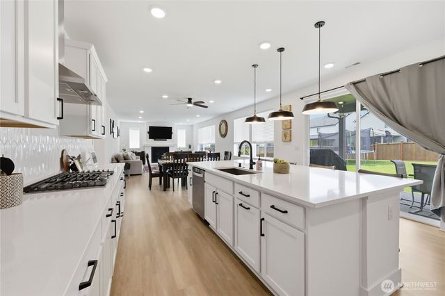 18526 Sawgrass Drive NE, Poulsbo, WA 98370