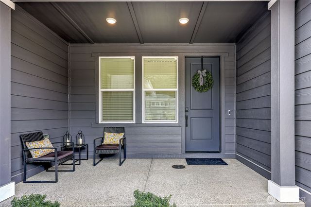 18526 Sawgrass Drive NE, Poulsbo, WA 98370