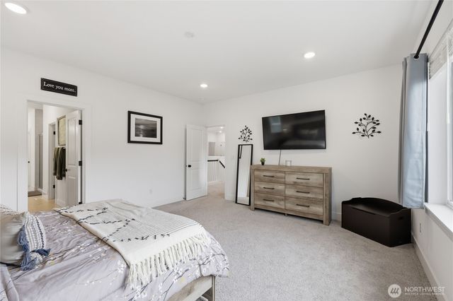 18526 Sawgrass Drive NE, Poulsbo, WA 98370