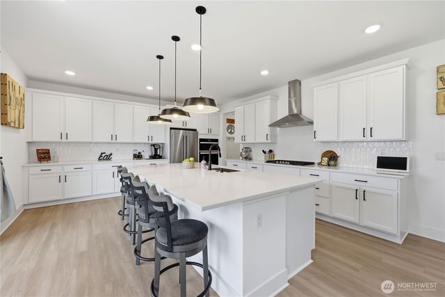 18526 Sawgrass Drive NE, Poulsbo, WA 98370