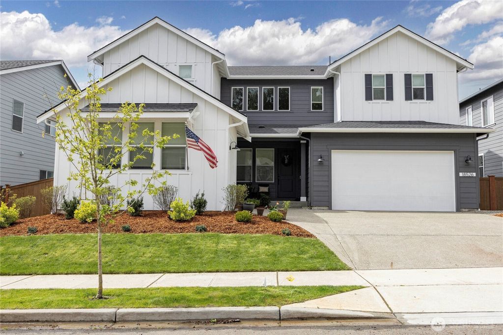 18526 Sawgrass Drive NE, Poulsbo, WA 98370
