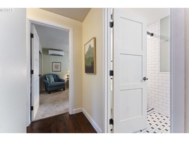 8805 Sw SNOOPY Ct, Portland, OR 97223