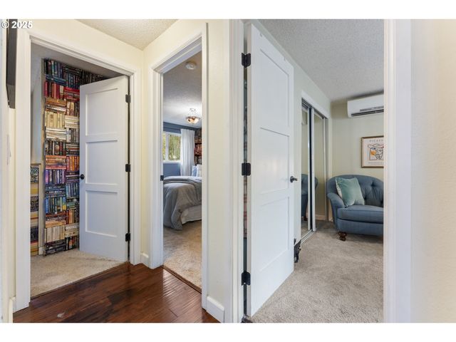 8805 Sw SNOOPY Ct, Portland, OR 97223