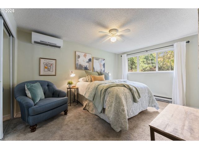 8805 Sw SNOOPY Ct, Portland, OR 97223