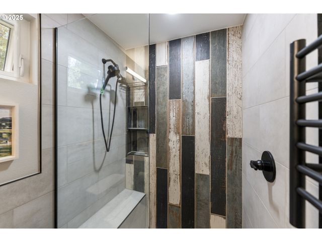 8805 Sw SNOOPY Ct, Portland, OR 97223