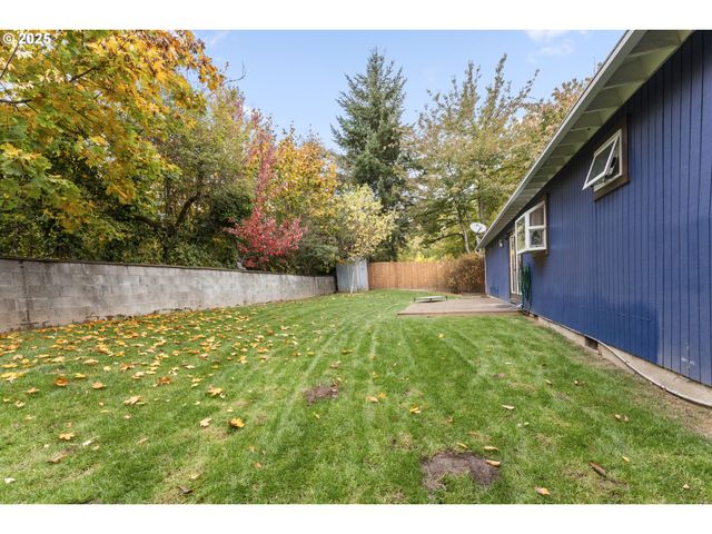 8805 Sw SNOOPY Ct, Portland, OR 97223