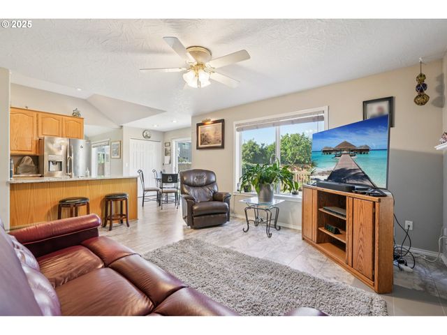 21937 Ne MASON St, Fairview, OR 97024