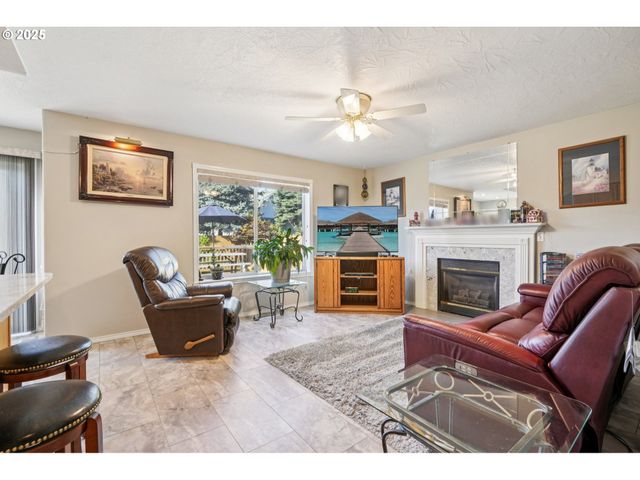21937 Ne MASON St, Fairview, OR 97024