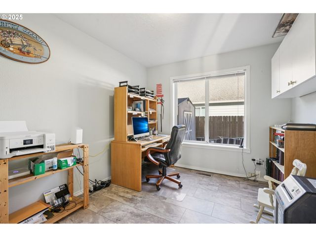 21937 Ne MASON St, Fairview, OR 97024