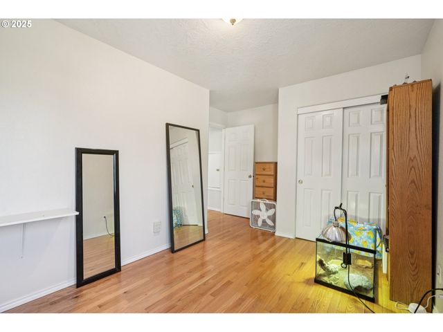 21937 Ne MASON St, Fairview, OR 97024