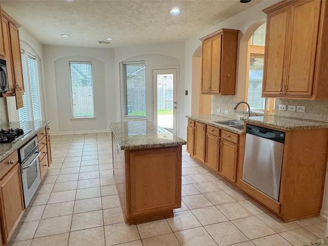 2509 Cambria Court, League City, TX 77573