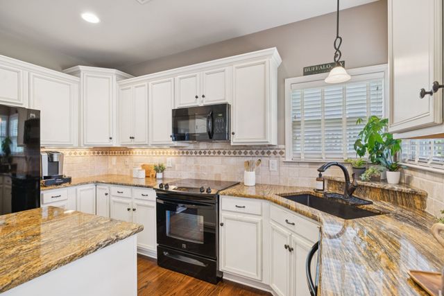 6009 Lilly Drive, Spring Hill, TN 37174
