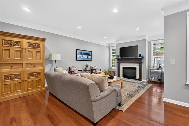 6076 Tennyson Park Way, Peachtree Corners, GA 30092