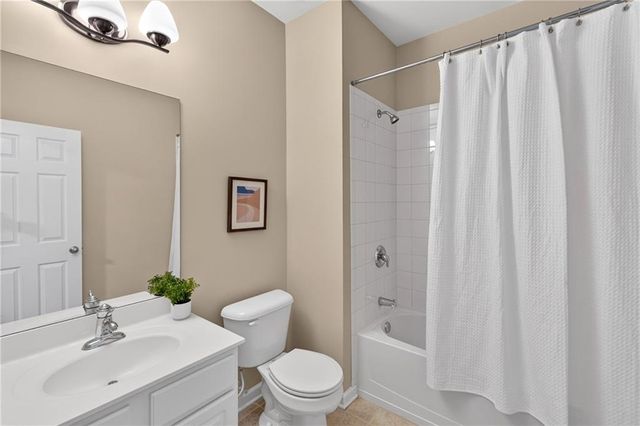 6076 Tennyson Park Way, Peachtree Corners, GA 30092