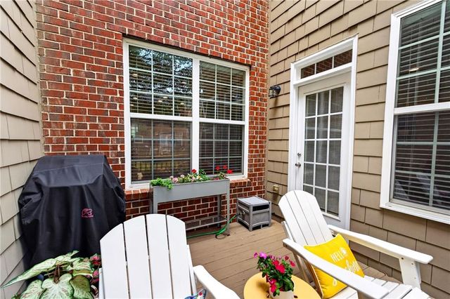 6076 Tennyson Park Way, Peachtree Corners, GA 30092
