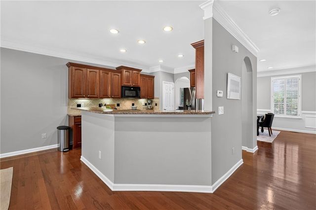 6076 Tennyson Park Way, Peachtree Corners, GA 30092