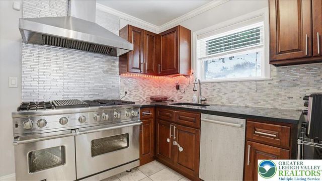 172 Evergreen Hollow Road, Chestnuthill Twp, PA 18330