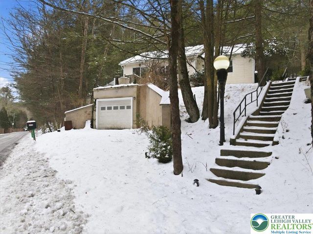 172 Evergreen Hollow Road, Chestnuthill Twp, PA 18330