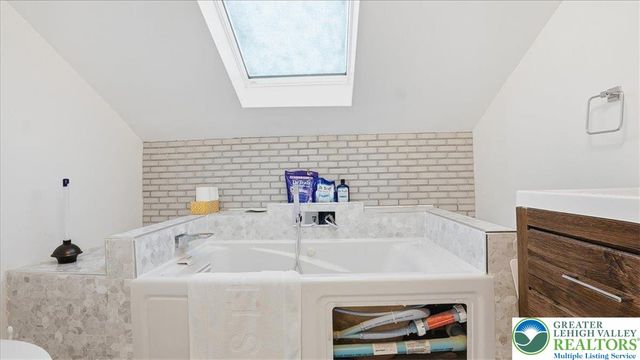 172 Evergreen Hollow Road, Chestnuthill Twp, PA 18330