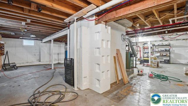 172 Evergreen Hollow Road, Chestnuthill Twp, PA 18330