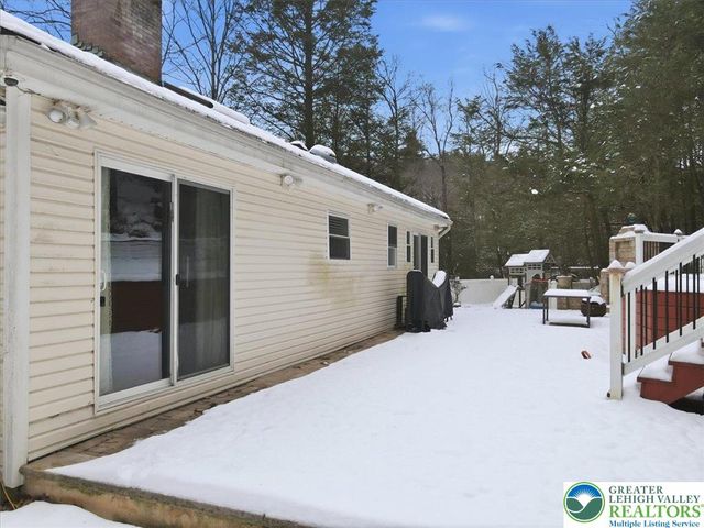 172 Evergreen Hollow Road, Chestnuthill Twp, PA 18330