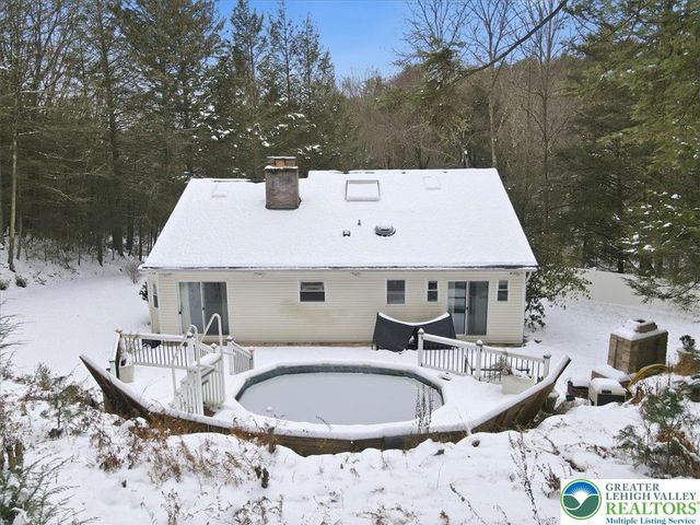 172 Evergreen Hollow Road, Chestnuthill Twp, PA 18330