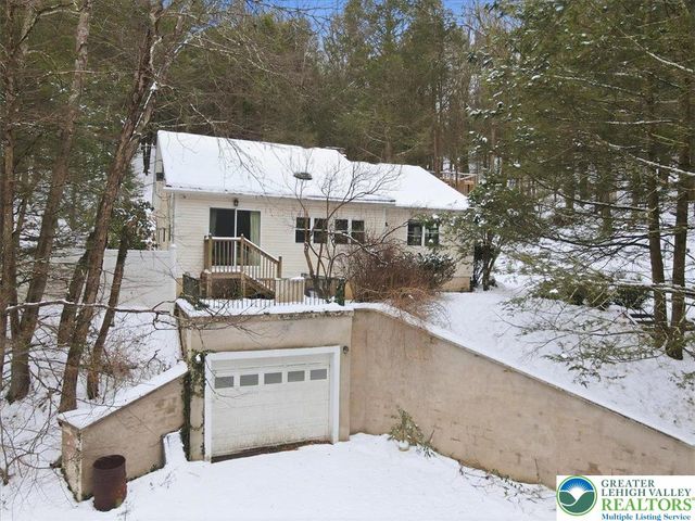 172 Evergreen Hollow Road, Chestnuthill Twp, PA 18330
