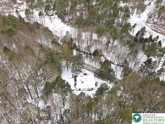 172 Evergreen Hollow Road, Chestnuthill Twp, PA 18330