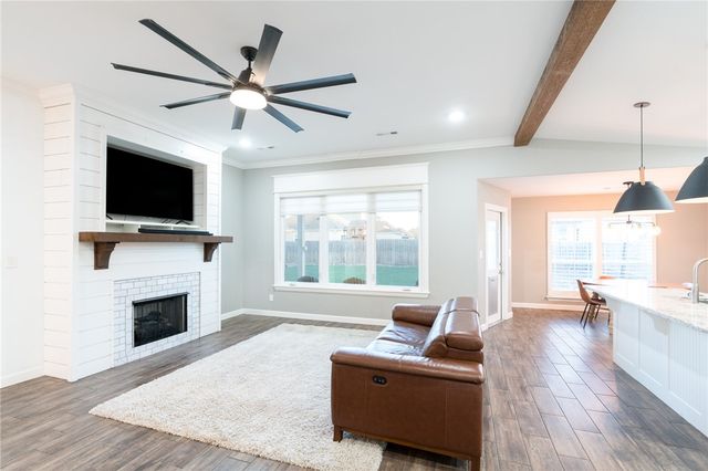 727 MacDonald Drive, Pea Ridge, AR 72751