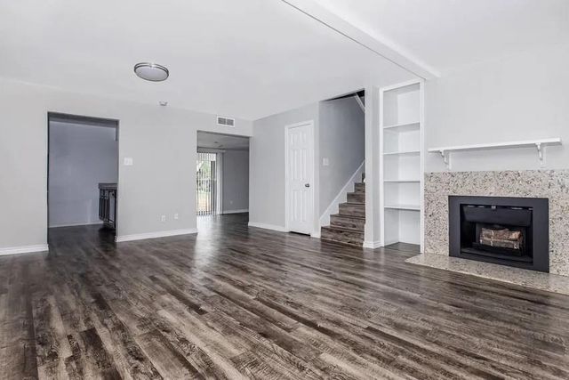 4400 Memorial Drive 40-1272, Houston, TX 77007