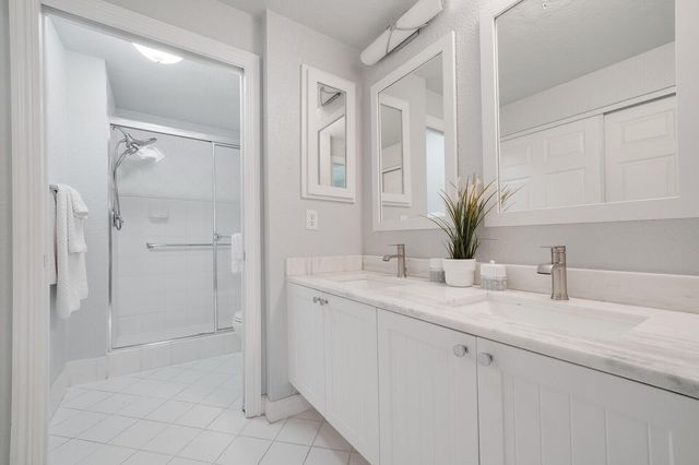 7623 Southampton Terrace 113, Tamarac, FL 33321