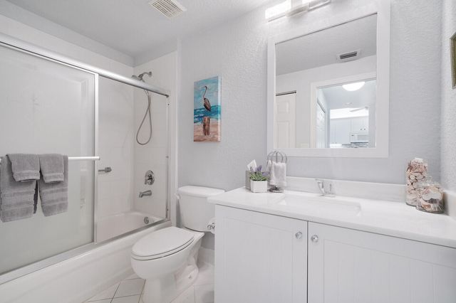 7623 Southampton Terrace 113, Tamarac, FL 33321