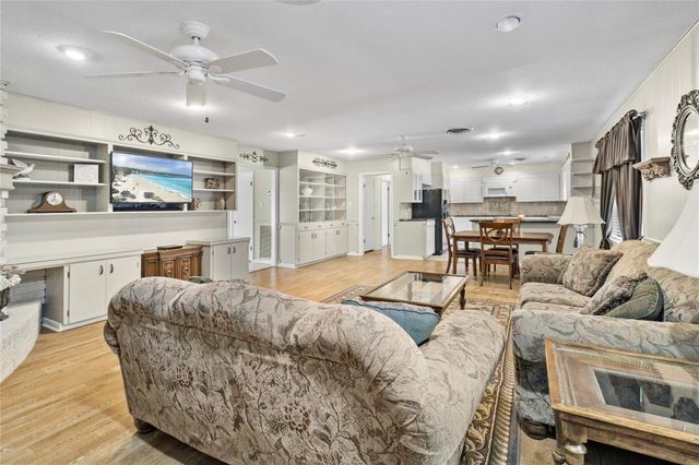 306 Ash Drive, Ganado, TX 77957