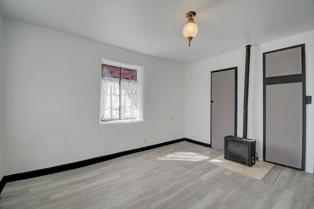 336 Los Lentes Road NE, Los Lunas, NM 87031