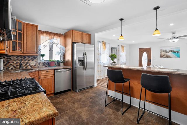 137 WALKER LN, King Of Prussia, PA 19406