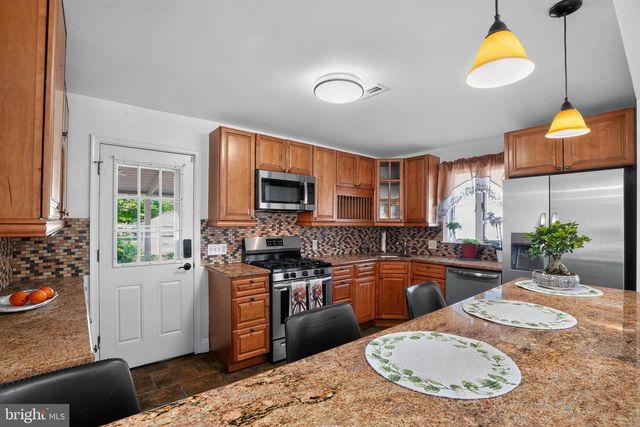 137 WALKER LN, King Of Prussia, PA 19406